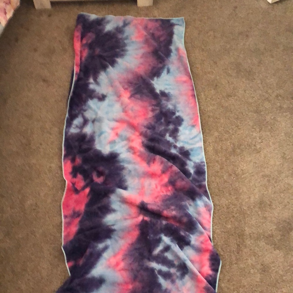 Yoga cooling blanket
